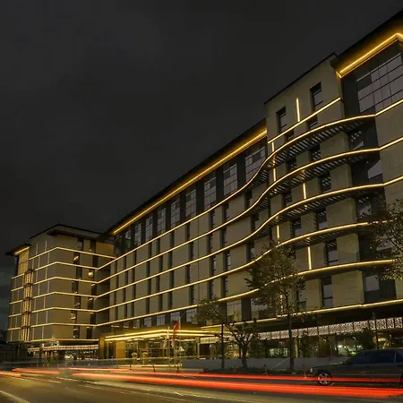 Sheraton Center 5*