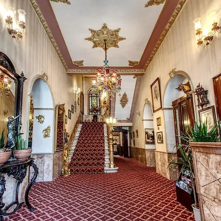 Grand De Londres Hotel Istanboel