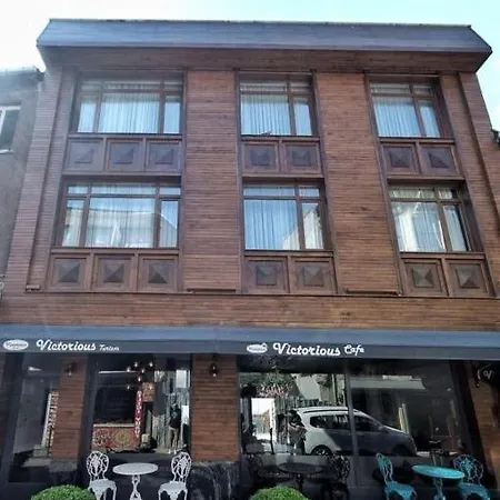 Hotel Victorious 2*