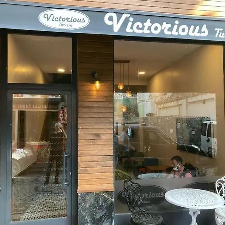Hotel Victorious 2*