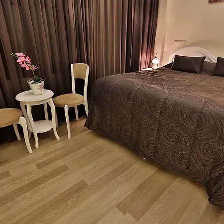 Bon Old - Special Class Hotel