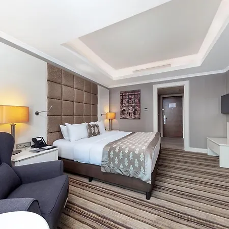 Dedeman Bostanci & Convention Center Hotel 5*