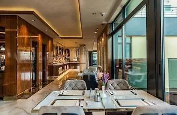 Beethoven Senfoni Hotel