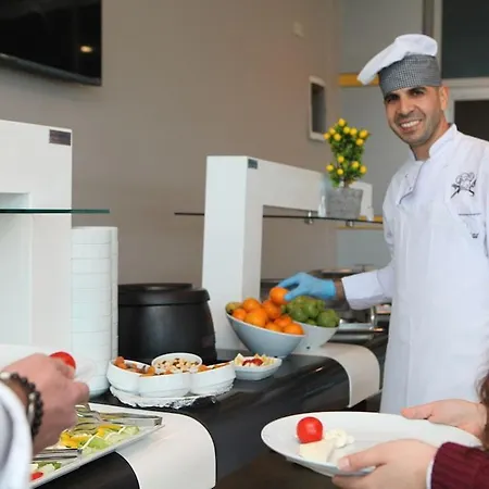 Hotell Expoist 3*