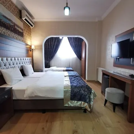 Big Apple Hostel *