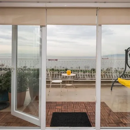 Rooftop Flat With A Great Sea View Terrace アパート
