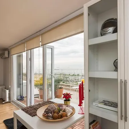アパート Rooftop Flat With A Great Sea View Terrace