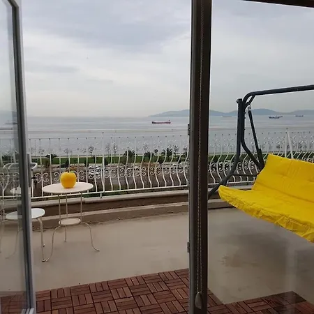 Rooftop Flat With A Great Sea View Terrace *