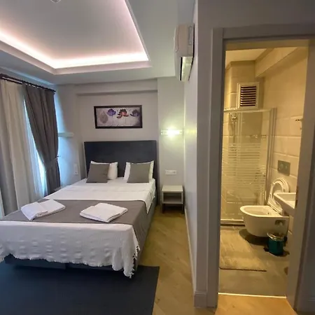 Hotel Bella 3 *