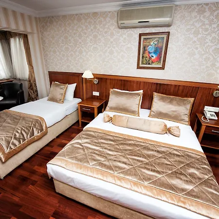 Centrum Hotel 3*