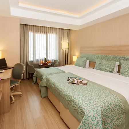 Hotel Golden Way Giyimkent 4*