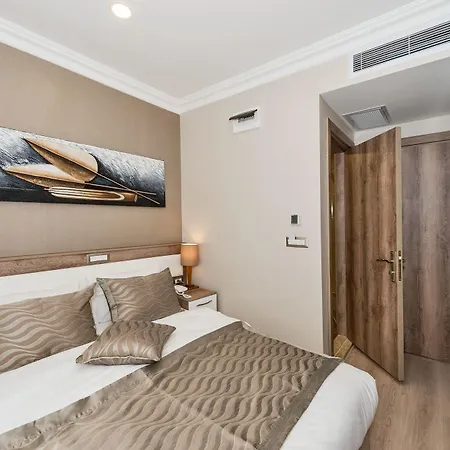 Otel Alphonse 3*