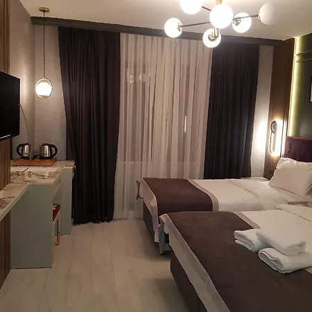 Hotel Selenay & 3*