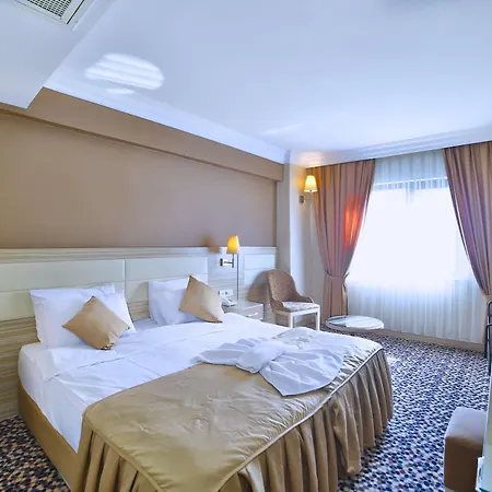 Отель Grand Emin 3*