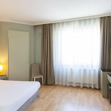 Hotell Hotellino 4*
