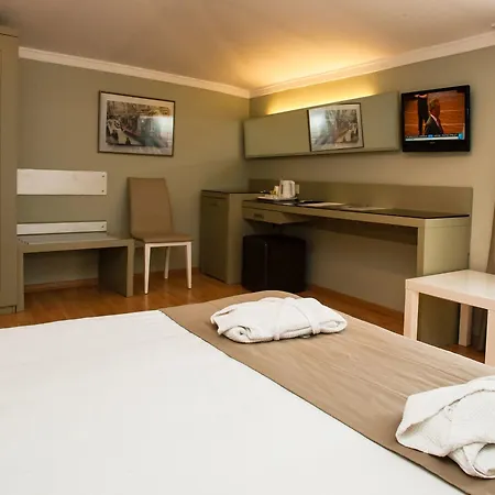 Hotell Hotellino 4*