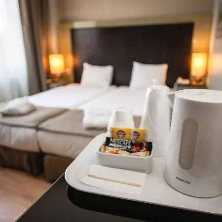 Hotellino Hotell 4*