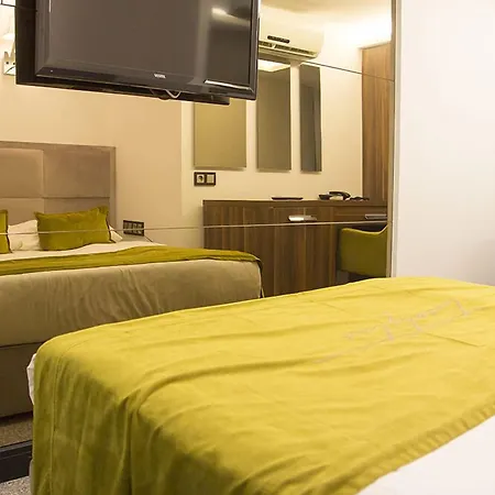 Hotel The 22