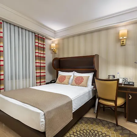 Otel Titanic Comfort Sisli 3*