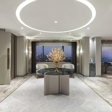 Hilton Maslak Hotel 5*