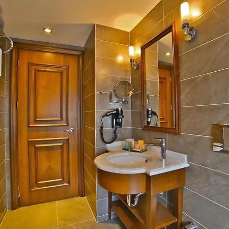 Otel Adelmar Sisli 4*
