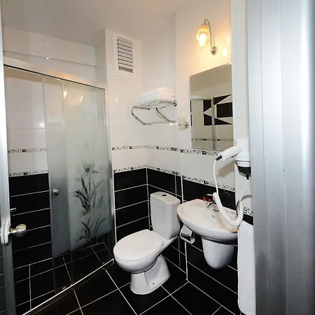 Grand Umit Hotel 2*
