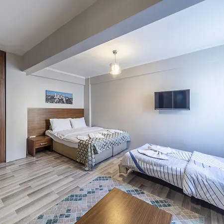 Aparthotel Carina 3*