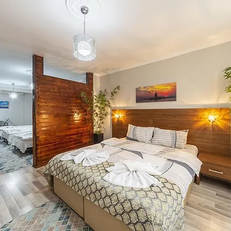Aparthotel Carina 3*