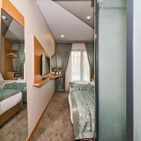 Genova Old Szálloda 3*