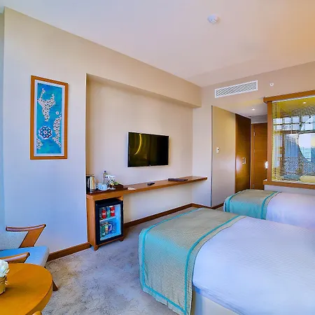 Momento Golden Horn Hotel 4*