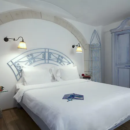 Hotel Empress Zoe