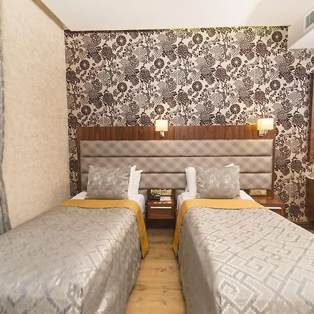 Midmar Deluxe Hotel 4*