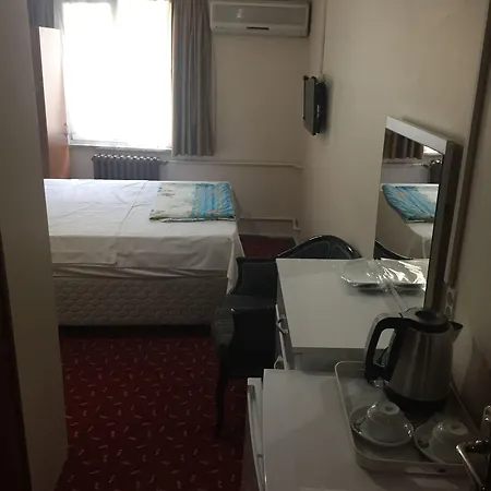 Paris & 2* Istanbulská provincie