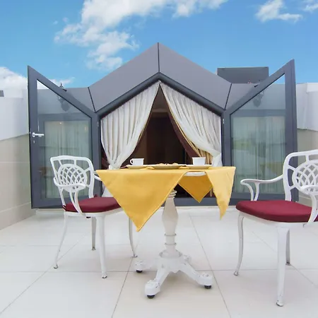 Hotel Mb Deluxe 4*