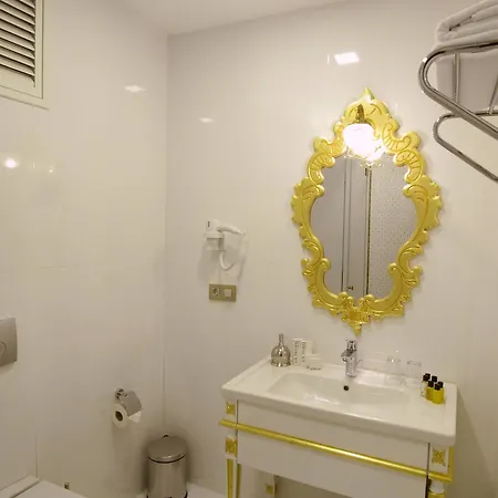 Mb Deluxe 4*