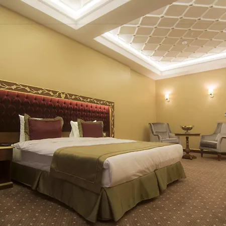 Hotel Mb Deluxe