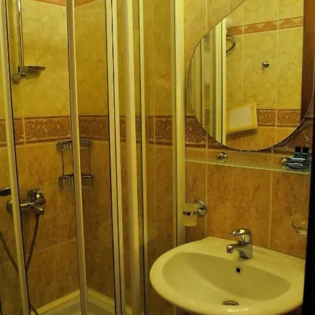 Grand De Londres 4*