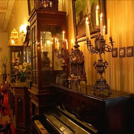 Grand De Londres Hotel Istanboel