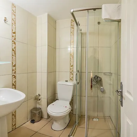 Maral Hotel