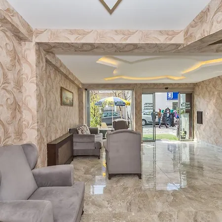 Hotel Maral