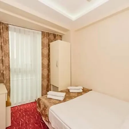 Maral Hotel