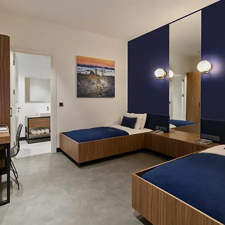 Kepler Club Sabiha Goekcen Airport - International Transit Area Hotel cápsula