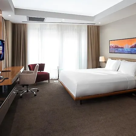 Doubletree By Hilton - Old Town Hotel