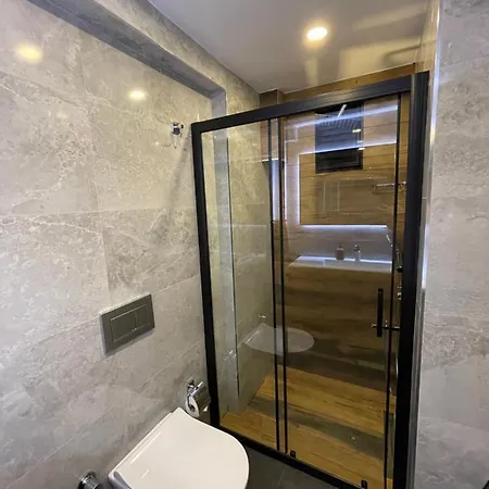Fam Suites Osmanbey Daire