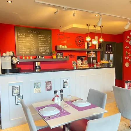 Hotel Eternity Boutique 4*