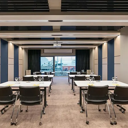 Crowne Plaza - Tuzla Viaport Marina By Ihg 4* Istanbulská provincie