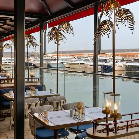 Crowne Plaza - Tuzla Viaport Marina By Ihg 4* Istanbulská provincie