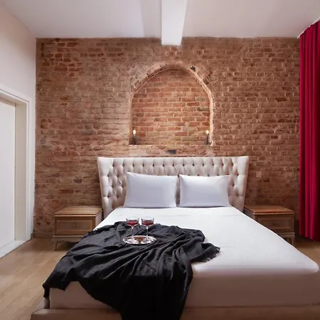 Hotel Nine