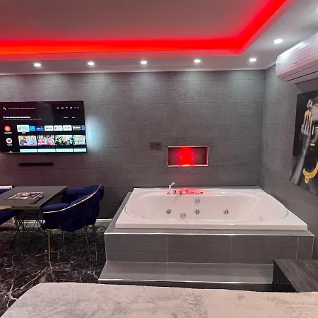 Bed & Breakfast Levent Palace Jakuzili *
