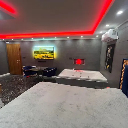 Bed & Breakfast Levent Palace Jakuzili *